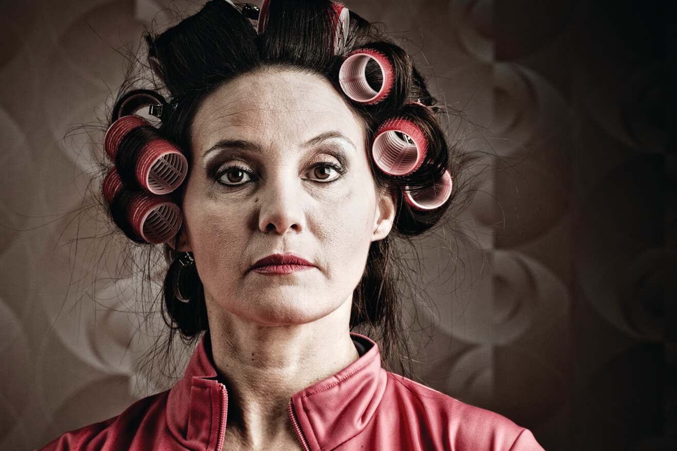 Femme & bigoudis - photo ©Tempura